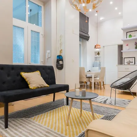 Exclusive - Vaci Street Budapest